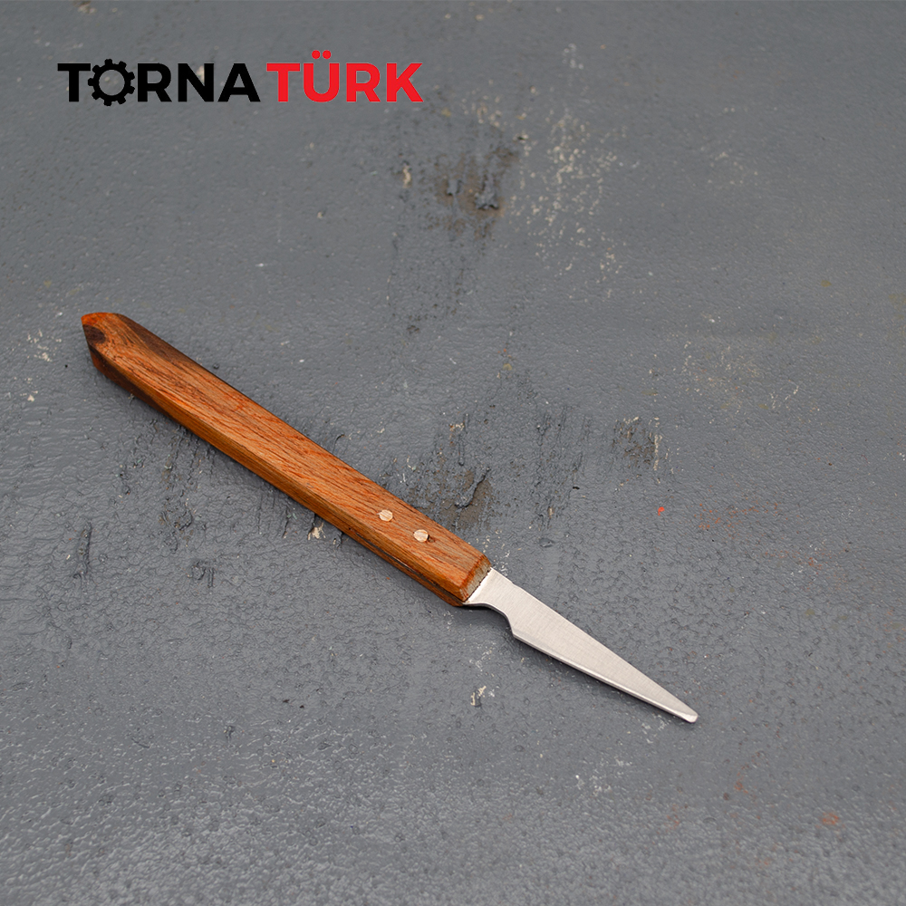 ahşap saplı üçgen spatül